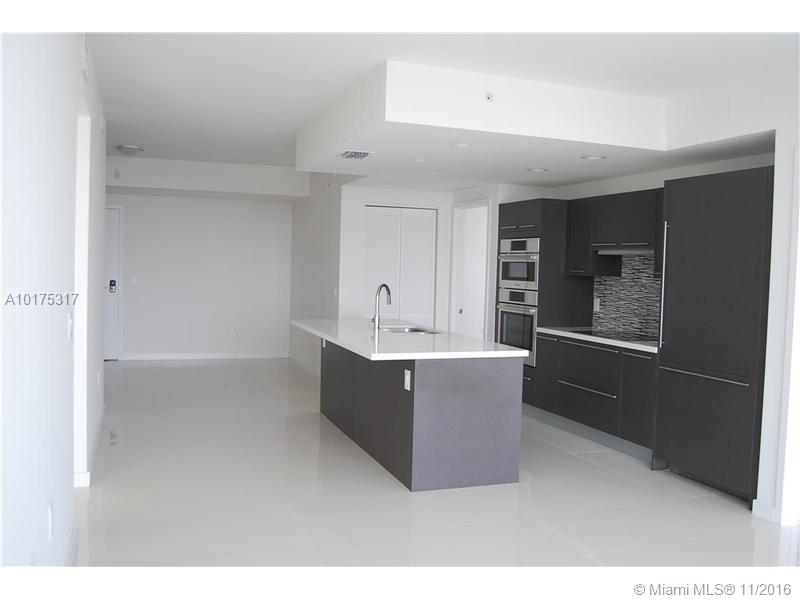 MIDTOWN DORAL - Residential Lease