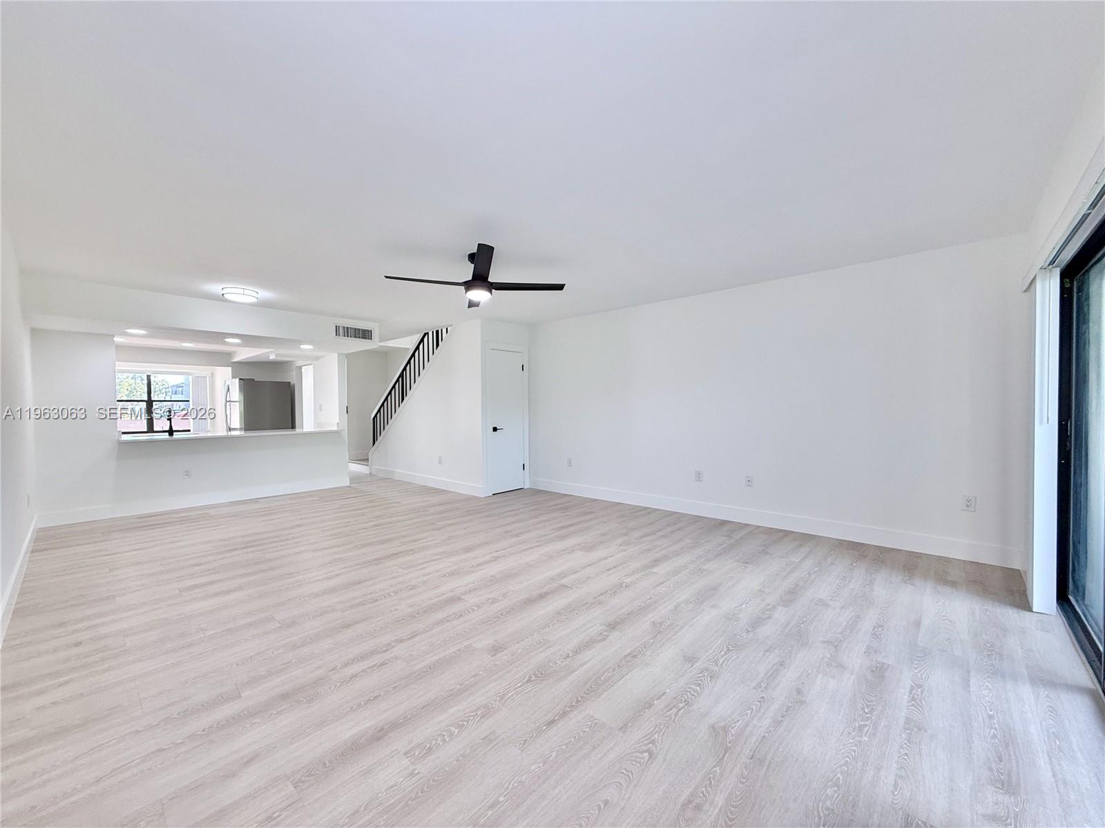 VILLAS OF AMBERWOOD CONDO - Residential