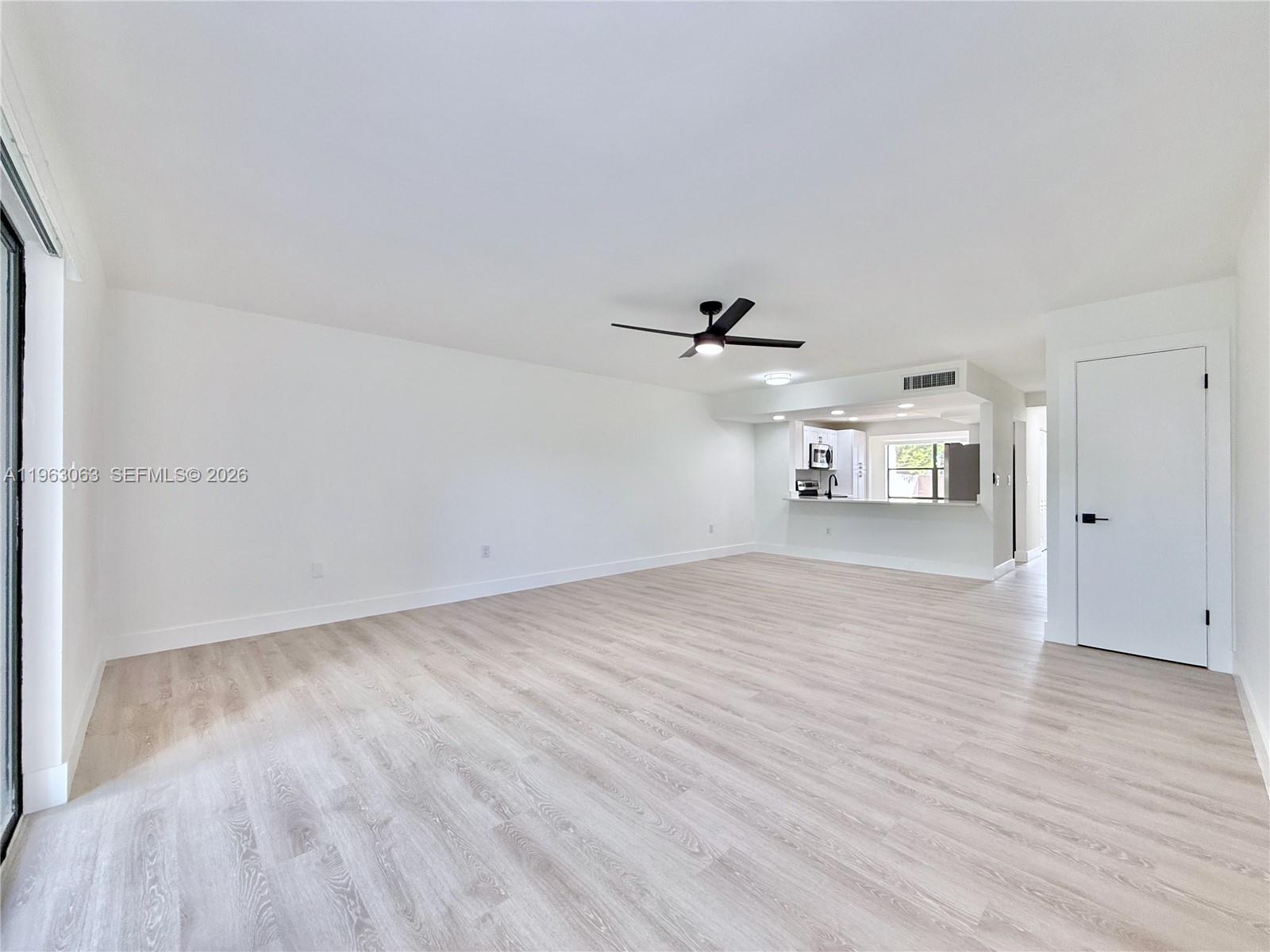 VILLAS OF AMBERWOOD CONDO - Residential