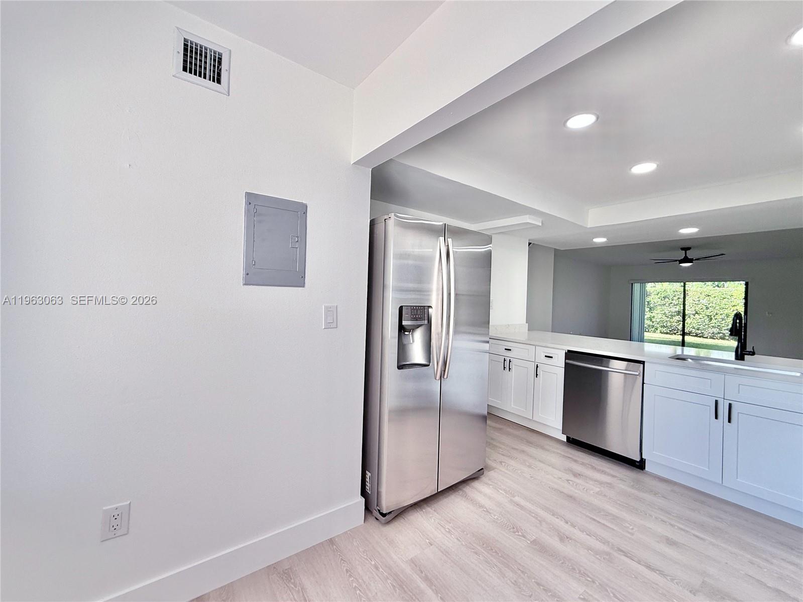 VILLAS OF AMBERWOOD CONDO - Residential