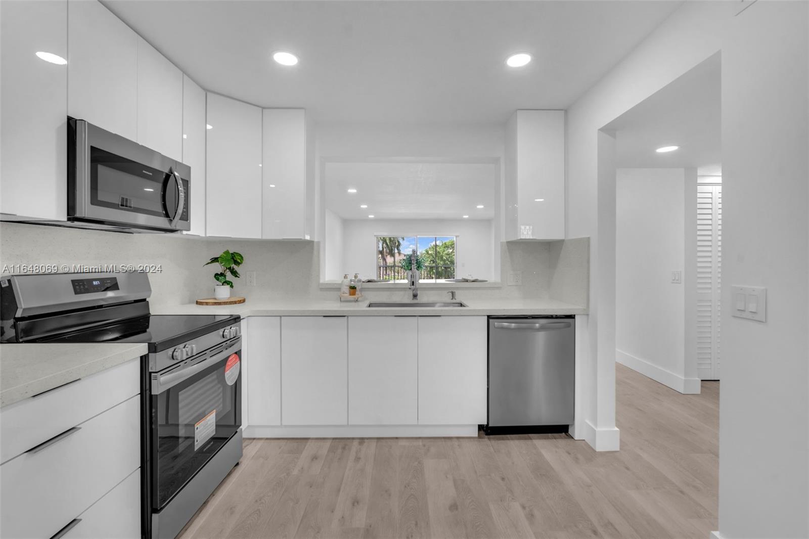 BEAUTIFUL REMODELED 2 BEDROOM/ 2 BATH CONDO LOCATED IN THE PRESTIGIOUS CENTURY VILLAGE GOLF CLUB IN THE HEART OF PEMBROKE PINES. STEP INSIDE TO FIND A COMPLETELY RENOVATED INTERIOR FEATURING MODERN LIGHT FIXTURES AND SLEEK SS APPLIANCES. BREATHTAKING VIEWS OF THE POOL AREA. CLOSE TO I 75, RESTAURANTS, SHOPPING CENTERS AND PEMBROKE LAKES MALL.