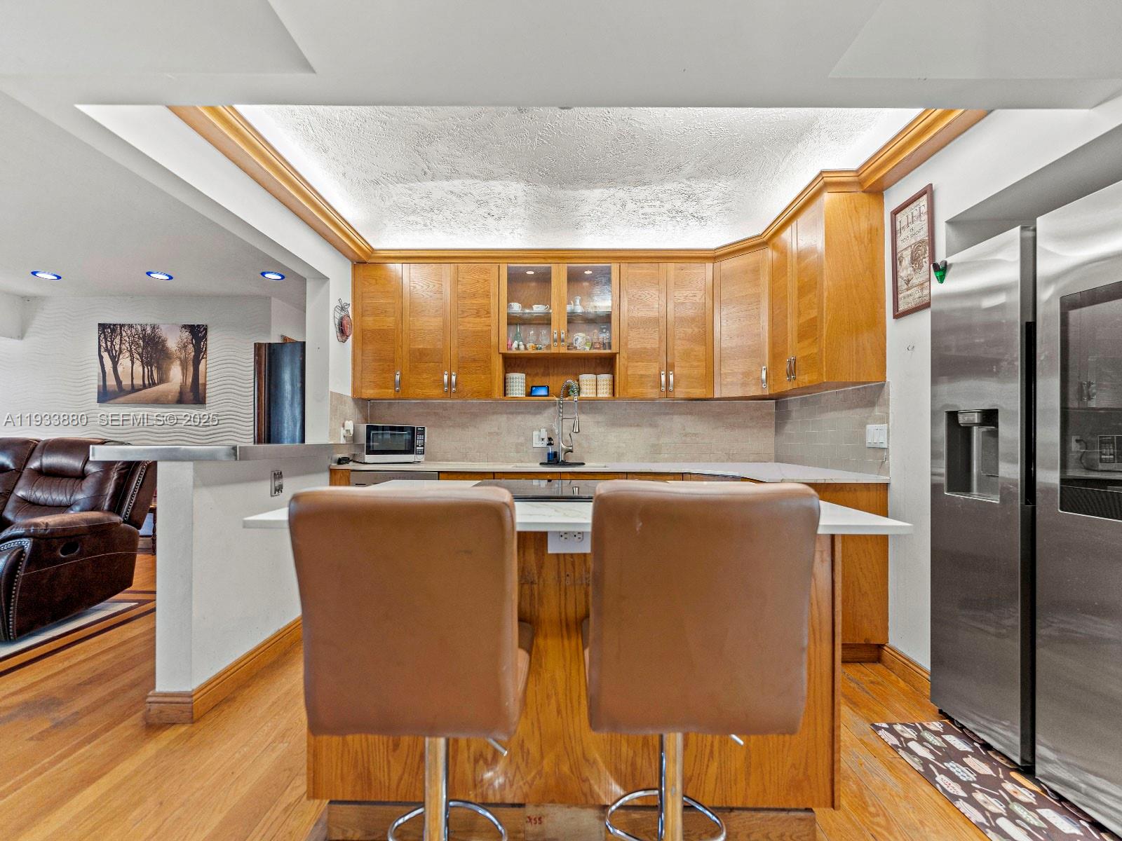 LAUREL MANOR - Residential