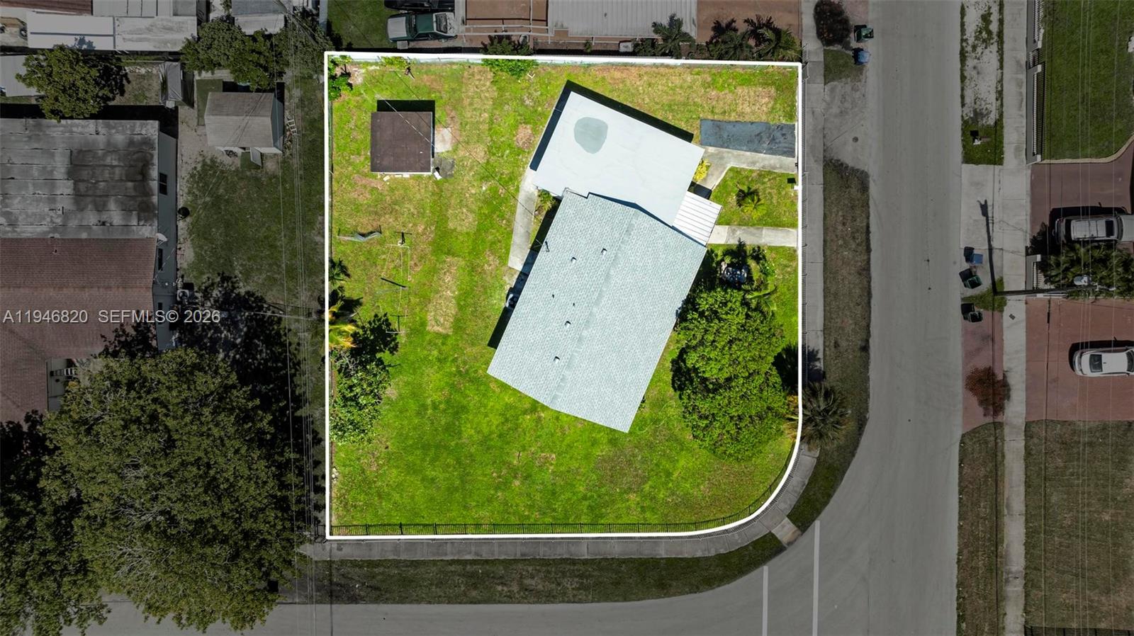 CAROL CITY GARDENS - Residential