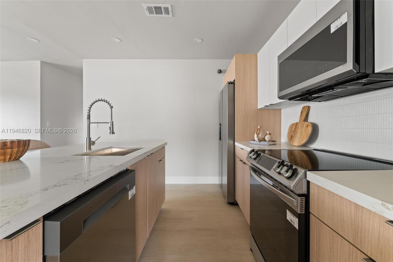 CAROL CITY GARDENS - Residential