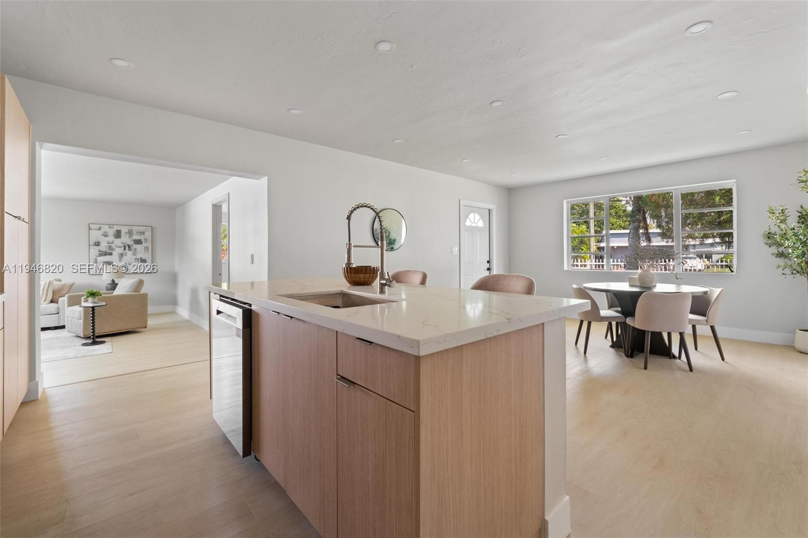 CAROL CITY GARDENS - Residential