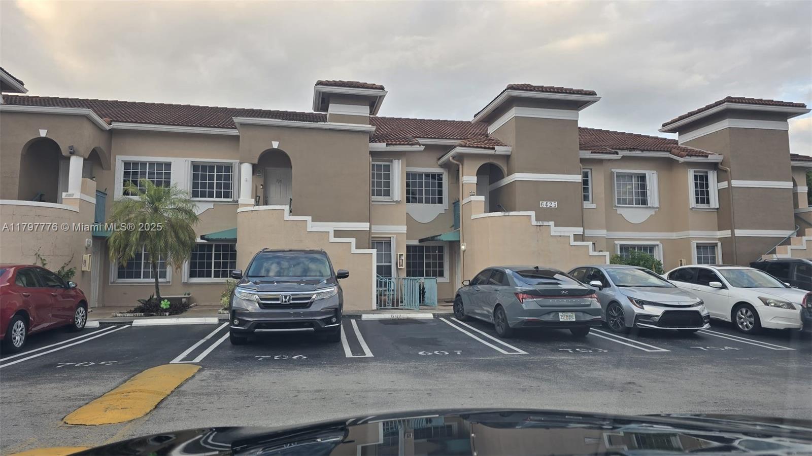 Property for Sale at 6425 Sw 130th Pl 704, Miami, Broward County, Florida - Bedrooms: 2 
Bathrooms: 2  - $347,900