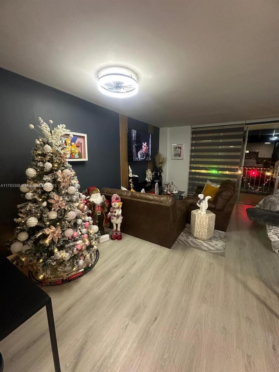 BOSTON PLAZA CONDO - Residential