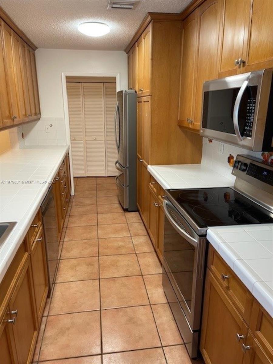 GABLES EDGE - Residential