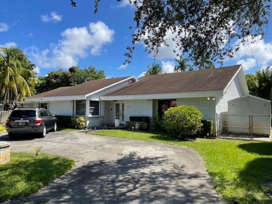 PRESTIGIOUS GABLES EDGE!  THIS HOME FEATURES 4 BEDROOMS AND 3 BATHS ON BEAUTIFUL LUSH CUL-DE-SAC LOT IN SOUTH MIAMI.  SPACIOUS GALLEY-STYLE KITCHEN WITH HARDWOOD CABINETS AND PANTRY AND TOP OF THE LINE STAINLESS STEEL APPLIANCES.  FRESHLY PAINTED AND TILED THROUGHOUT.  FAMILY ROOM WITH PASS-THRU FROM KITCHEN. LARGE LAUNDRY ROOM WITH LOTS OF STORAGE. LARGE YARD WITH PATIO AND SHED.  SPECTACULAR LOCATION CLOSE TO THE UNIVERSITY OF MIAMI, HOSPITALS, DINING AND SHOPPING AREAS.  EASY ACCESS TO DOWNTOWN SOUTH MIAMI AND CORAL GABLES.  SELLER IS OFFERING FINANCING WITH COMPETITIVE RATES TO QUALIFIED BUYERS.  PLEASE CONTACT ME FOR FURTHER DETAILS.  COME MAKE THIS YOUR HOME - CALL TODAY - DON'T DELAY