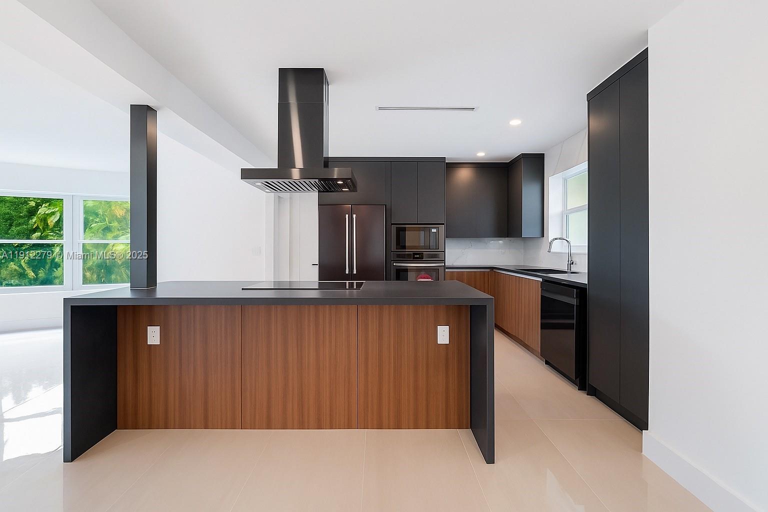 PL OF BISCAYNE RIDGE - Residential