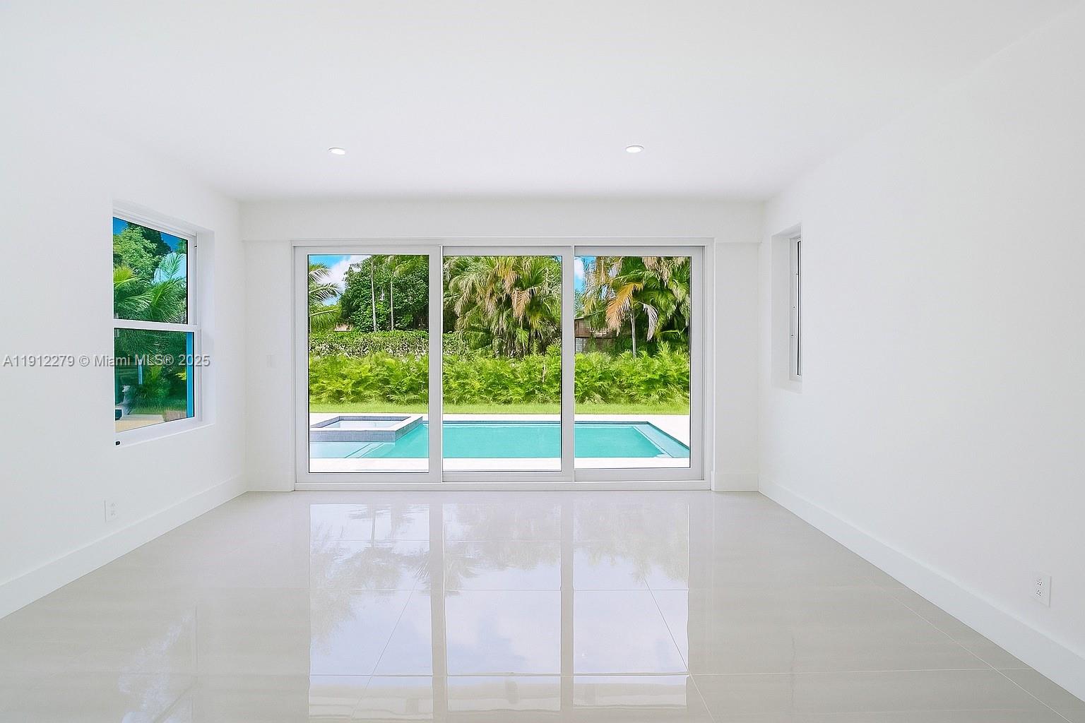 PL OF BISCAYNE RIDGE - Residential