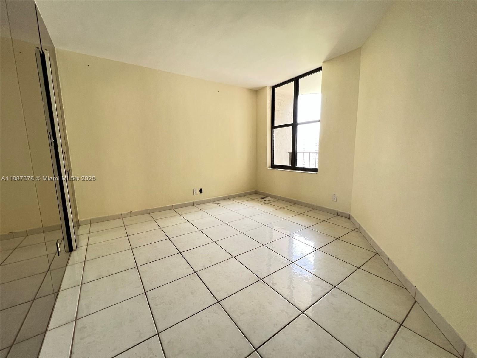 TOWER AT BISCAYNE COVE - Residential Lease