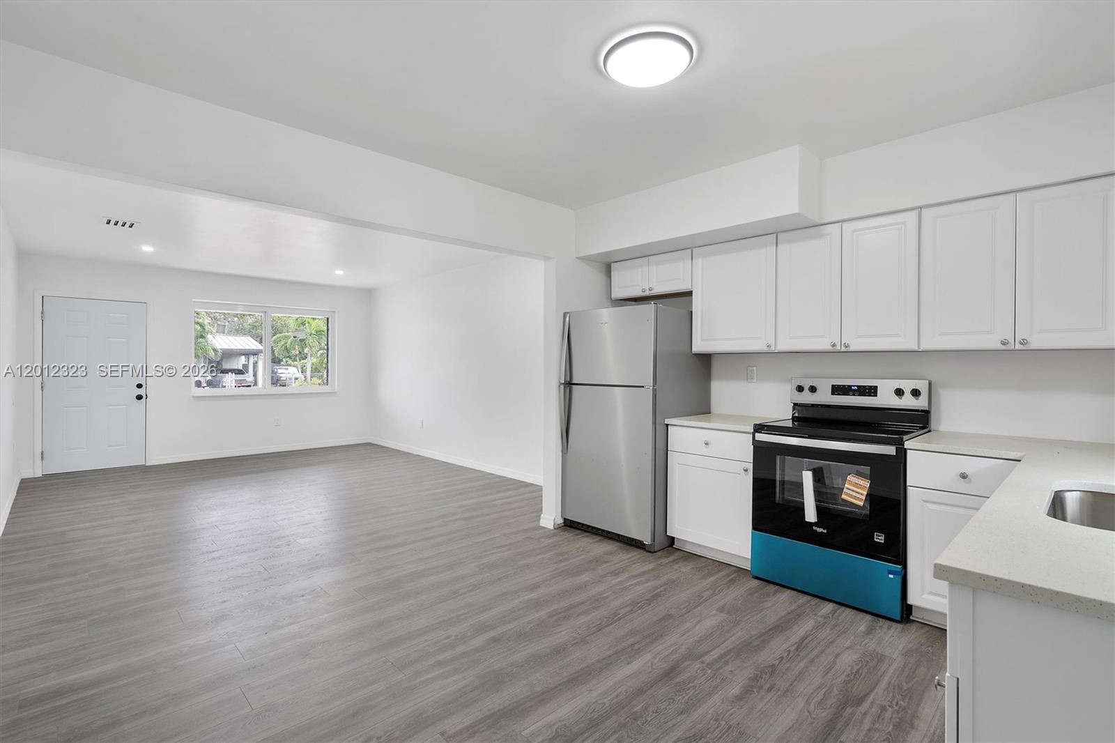5TH ADDN TO LAWNDALE - Residential Lease