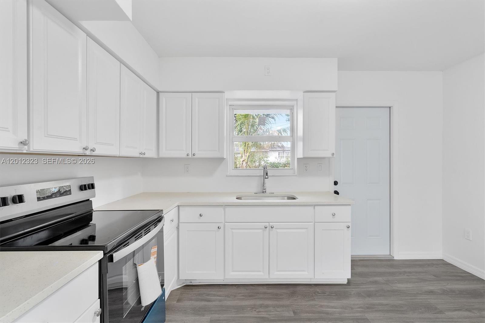 5TH ADDN TO LAWNDALE - Residential Lease