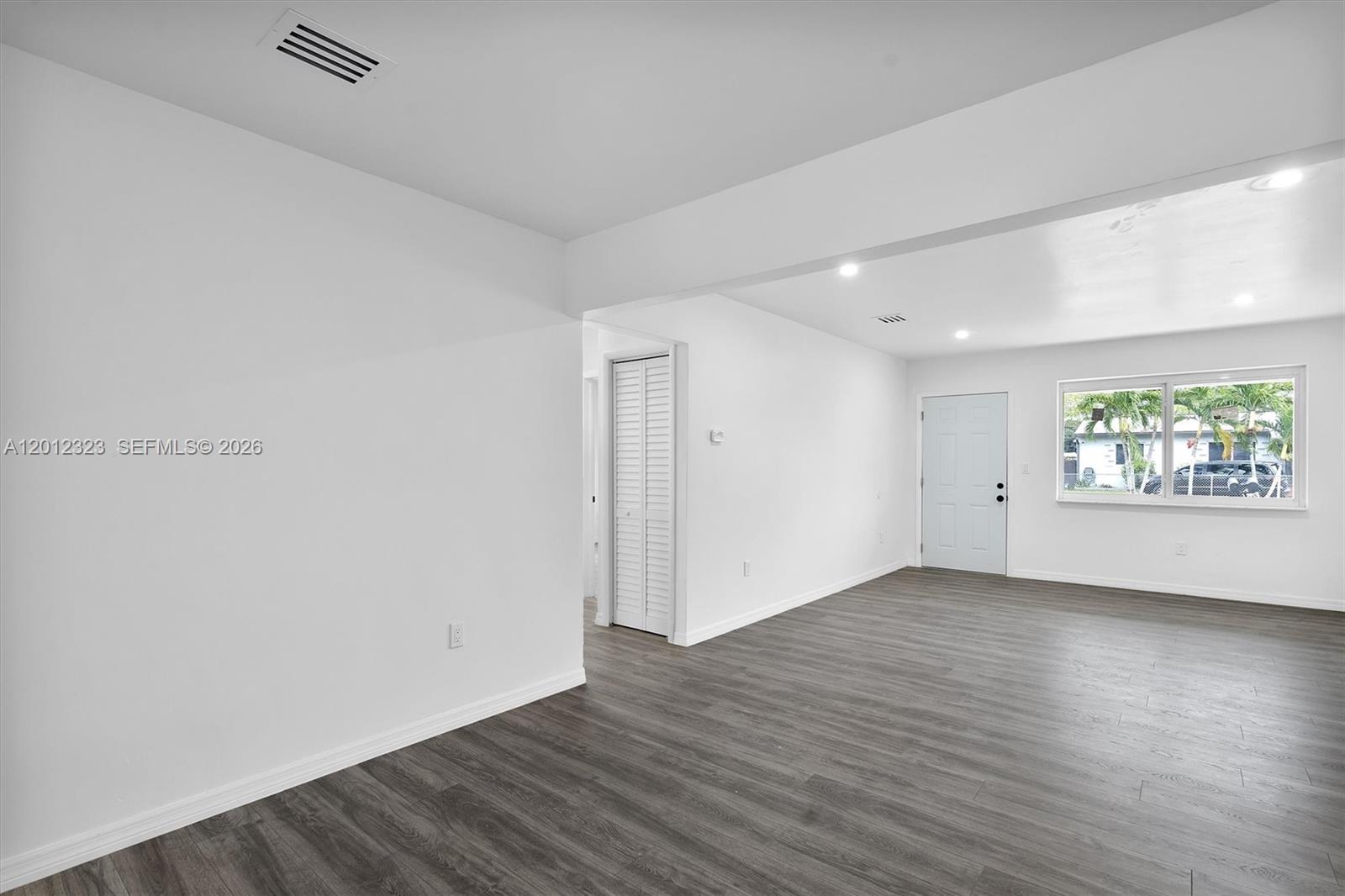 5TH ADDN TO LAWNDALE - Residential Lease