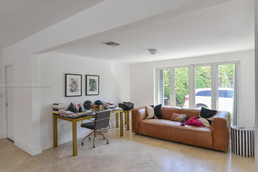 MASHTA ISLAND - Residential