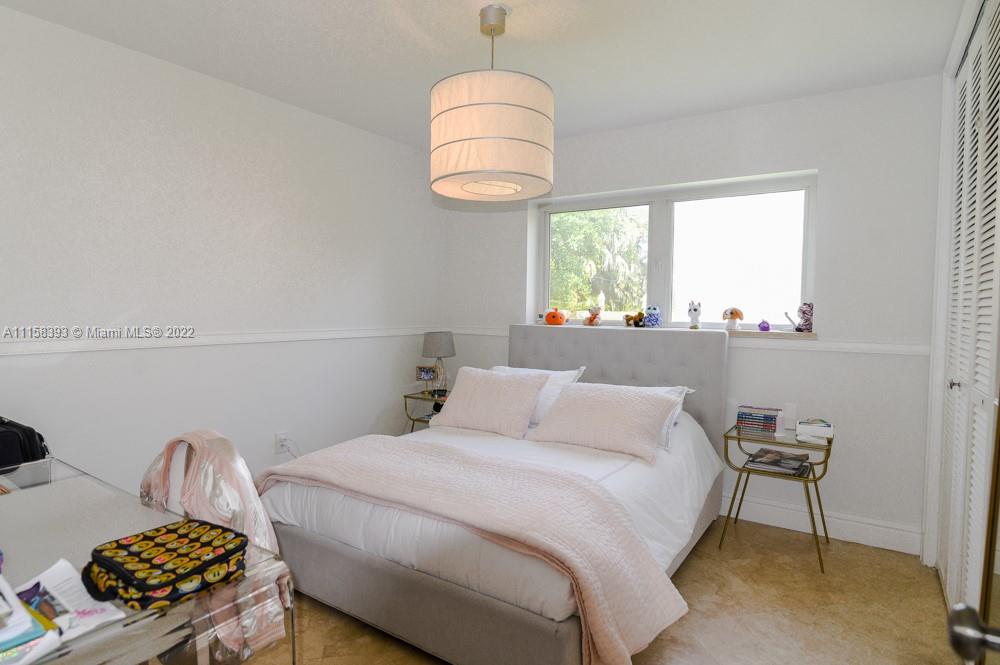 MASHTA ISLAND - Residential