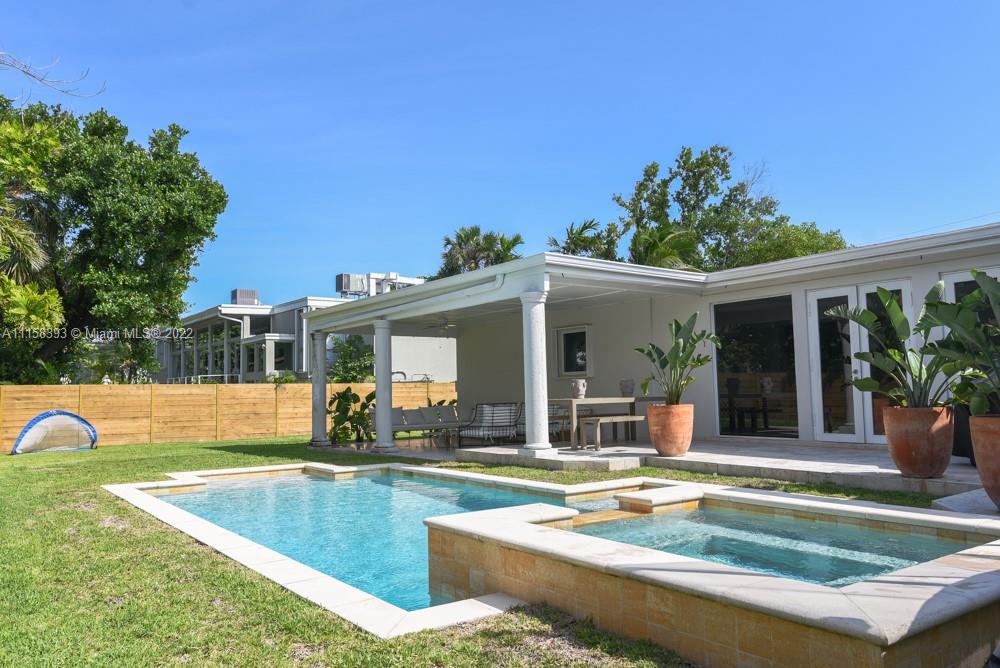 MASHTA ISLAND - Residential