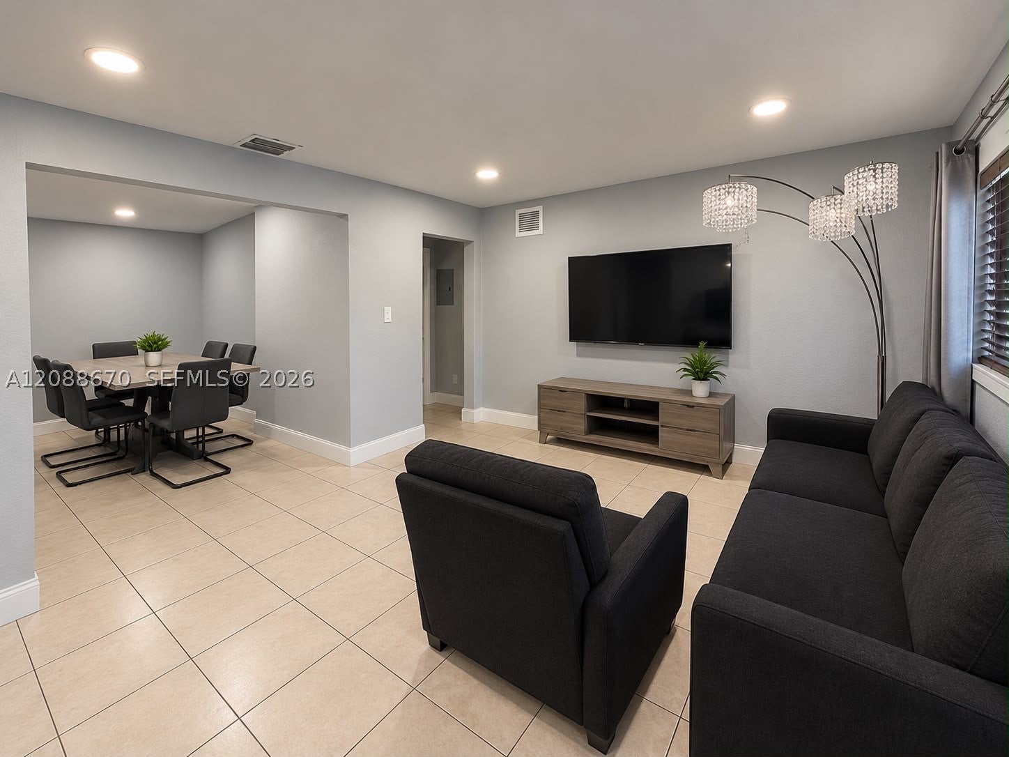 1869 NW 83rd Ter, Miami FL 33147