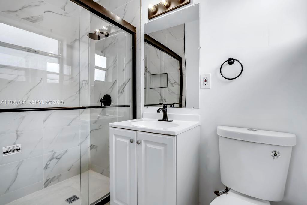 HOLLYWOOD - Residential Lease