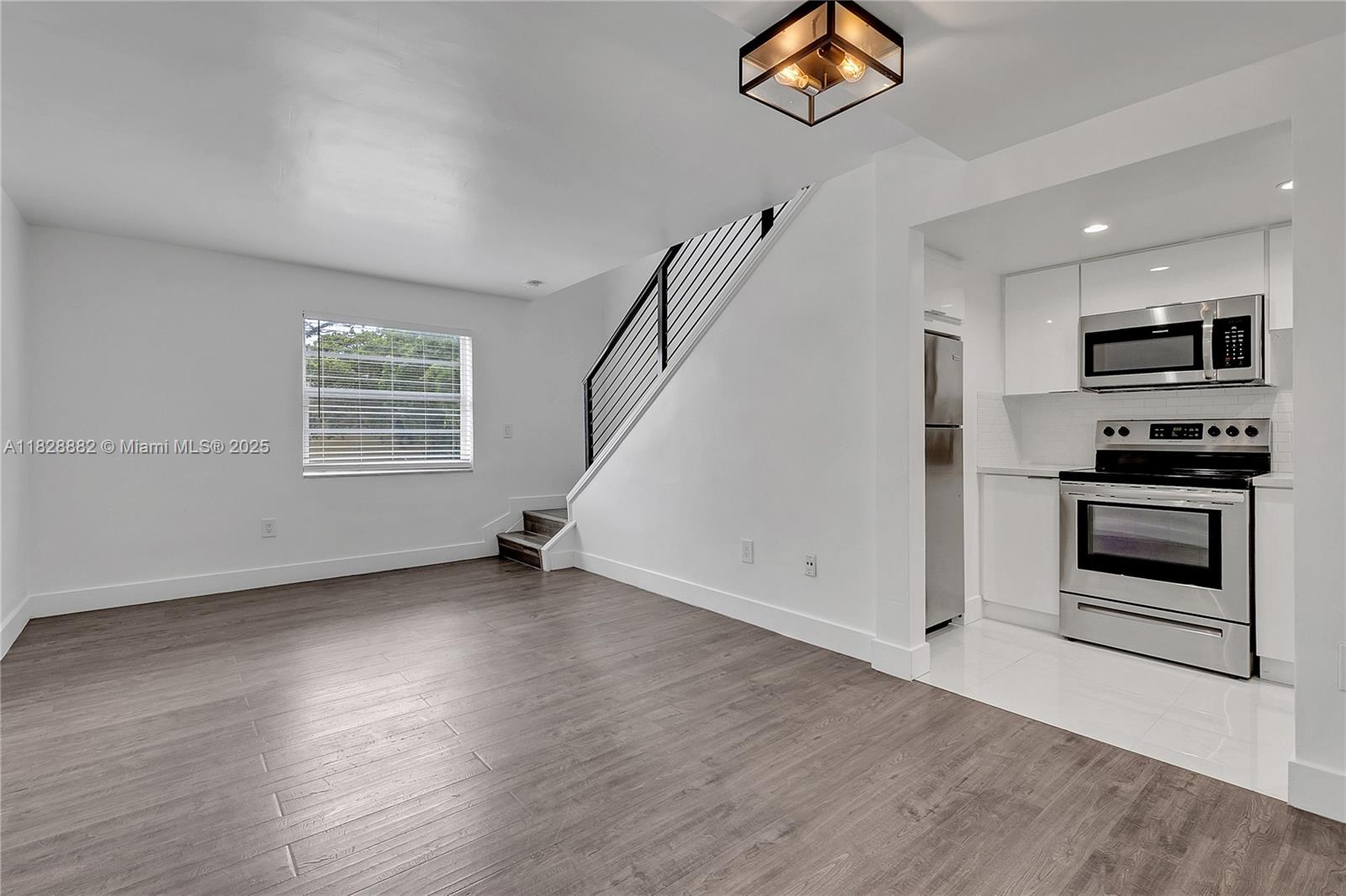 1114 S Douglas Rd 4
