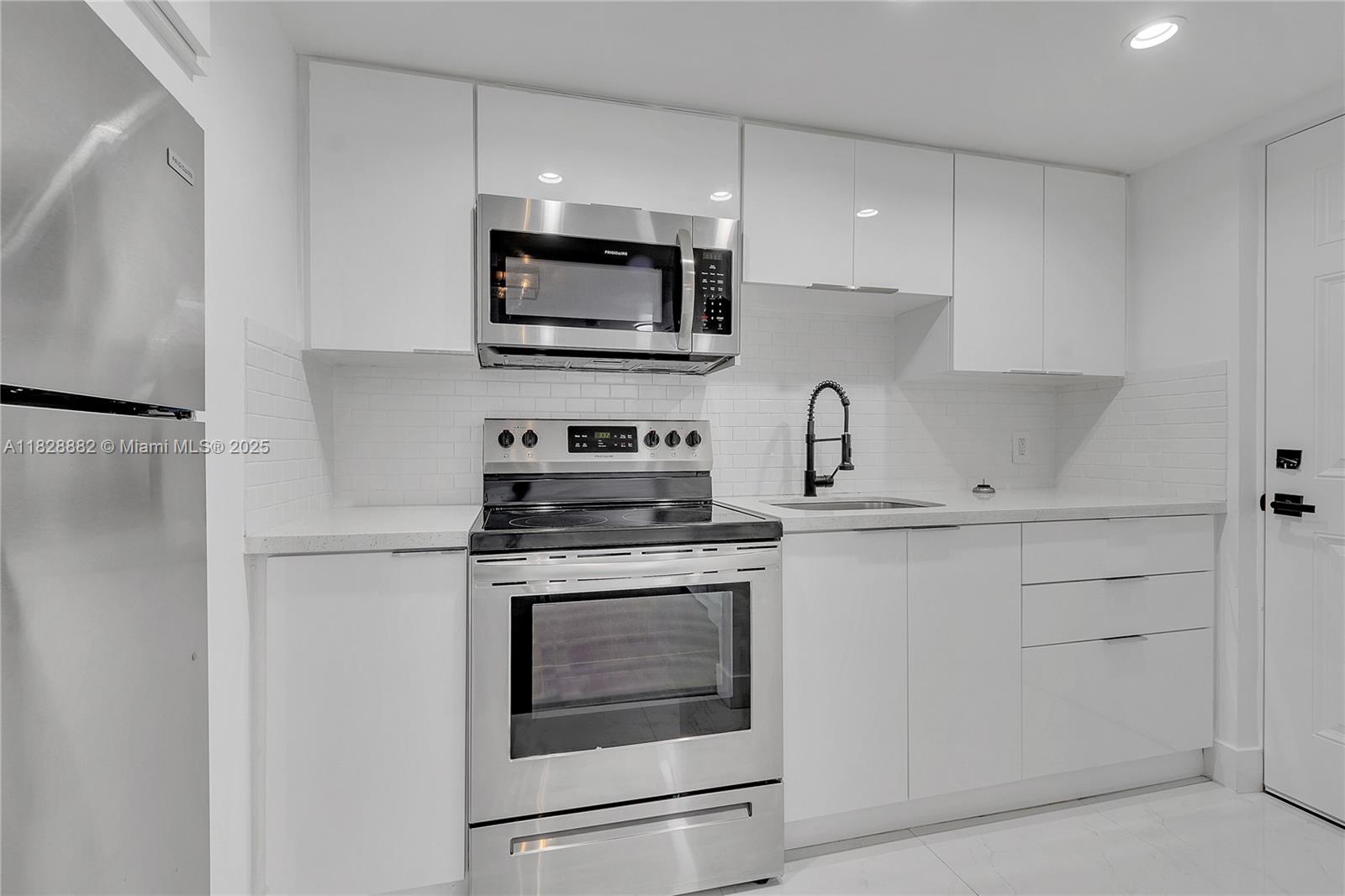 1114 S Douglas Rd 4
