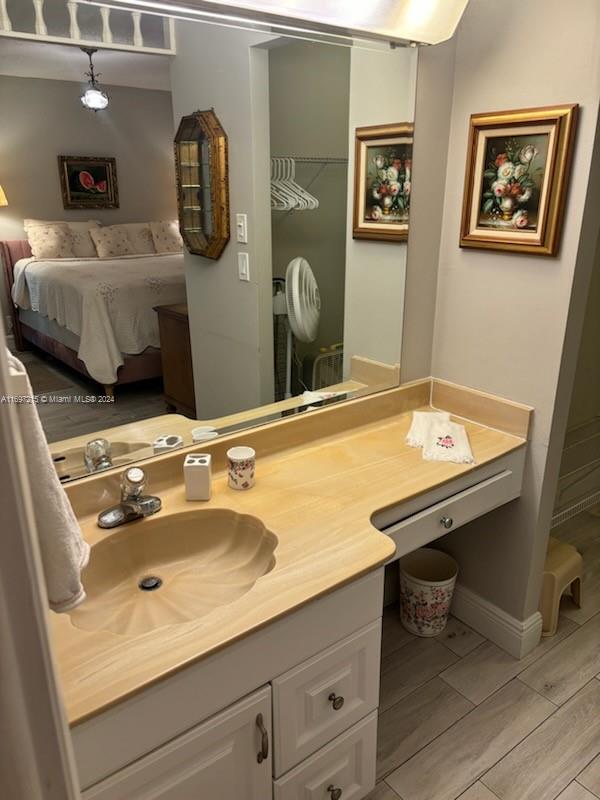 GOLDEN LAKES VILLAGE COND - Residential Lease