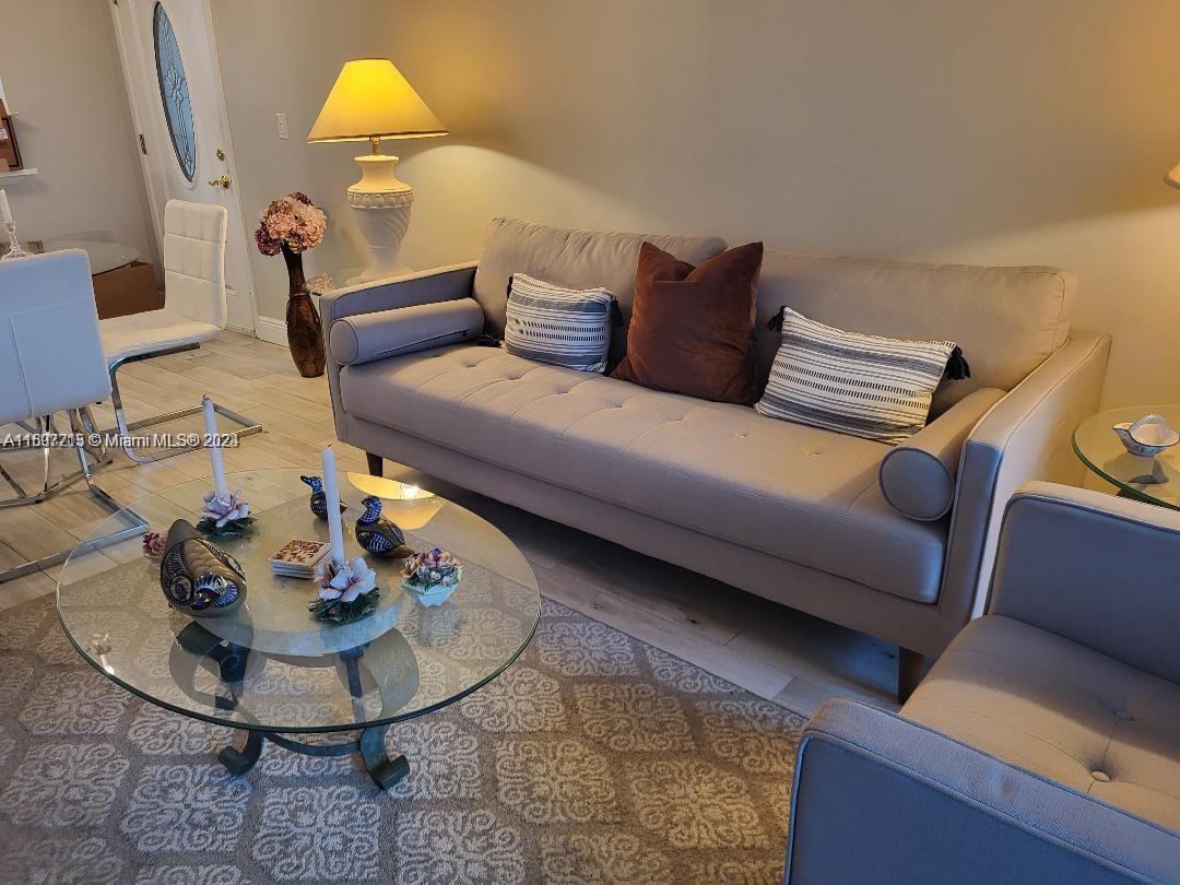 GOLDEN LAKES VILLAGE COND - Residential Lease