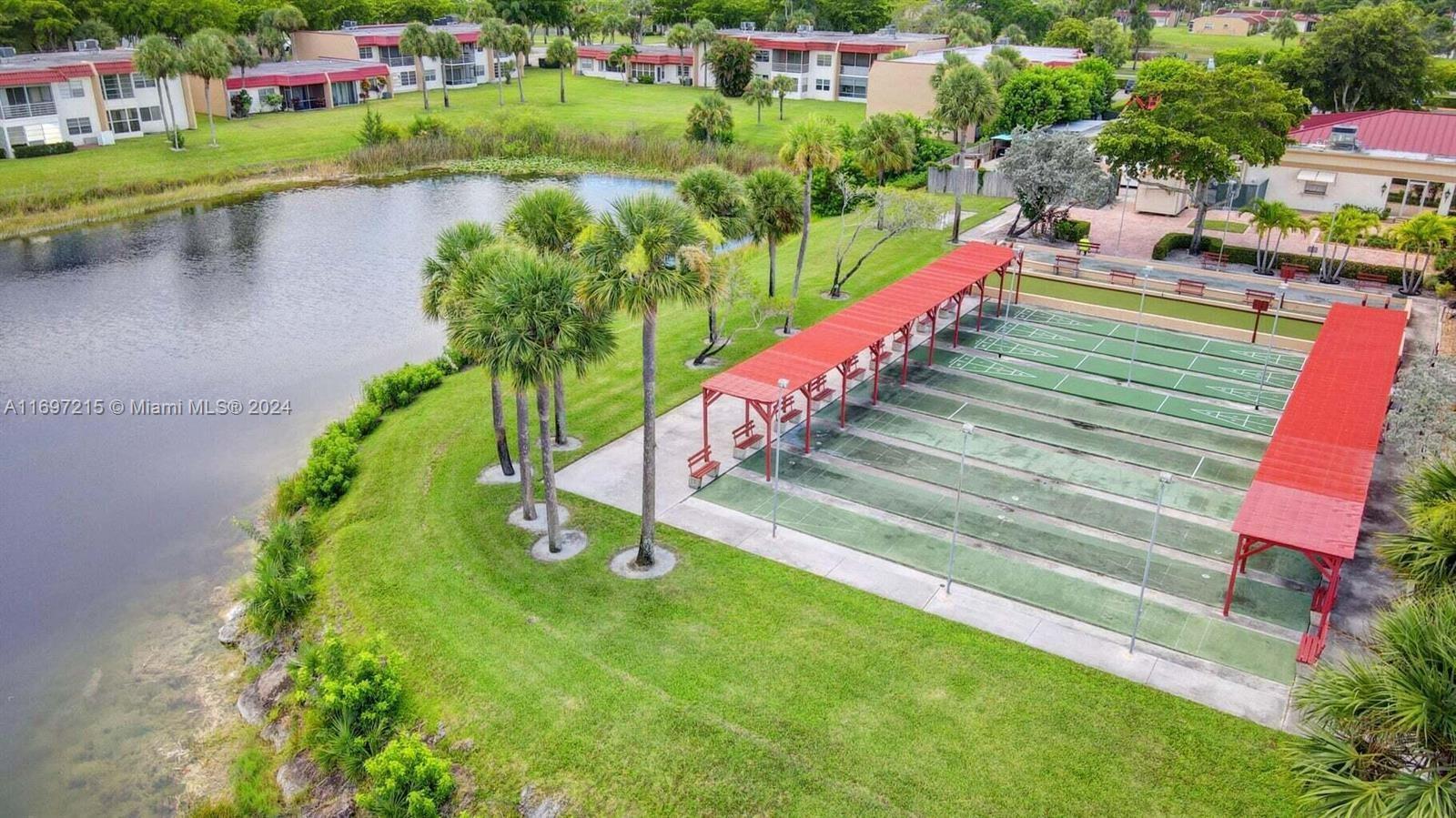 GOLDEN LAKES VILLAGE COND - Residential Lease