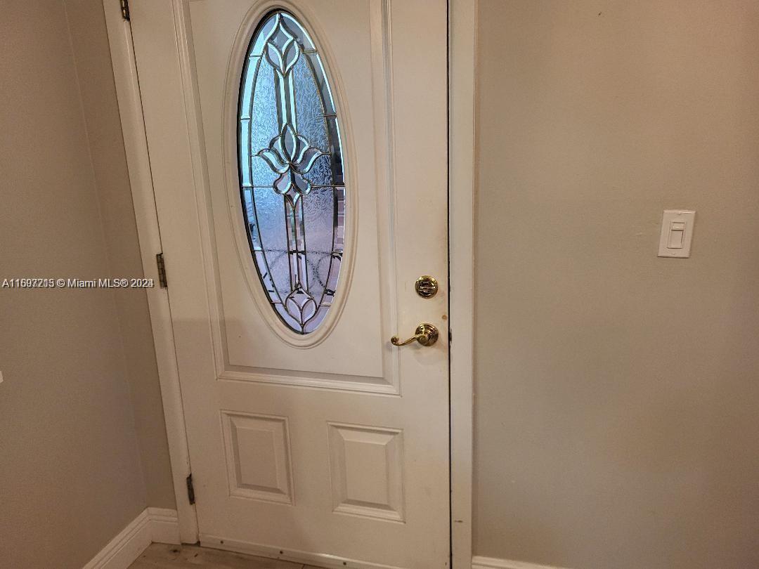 GOLDEN LAKES VILLAGE COND - Residential Lease