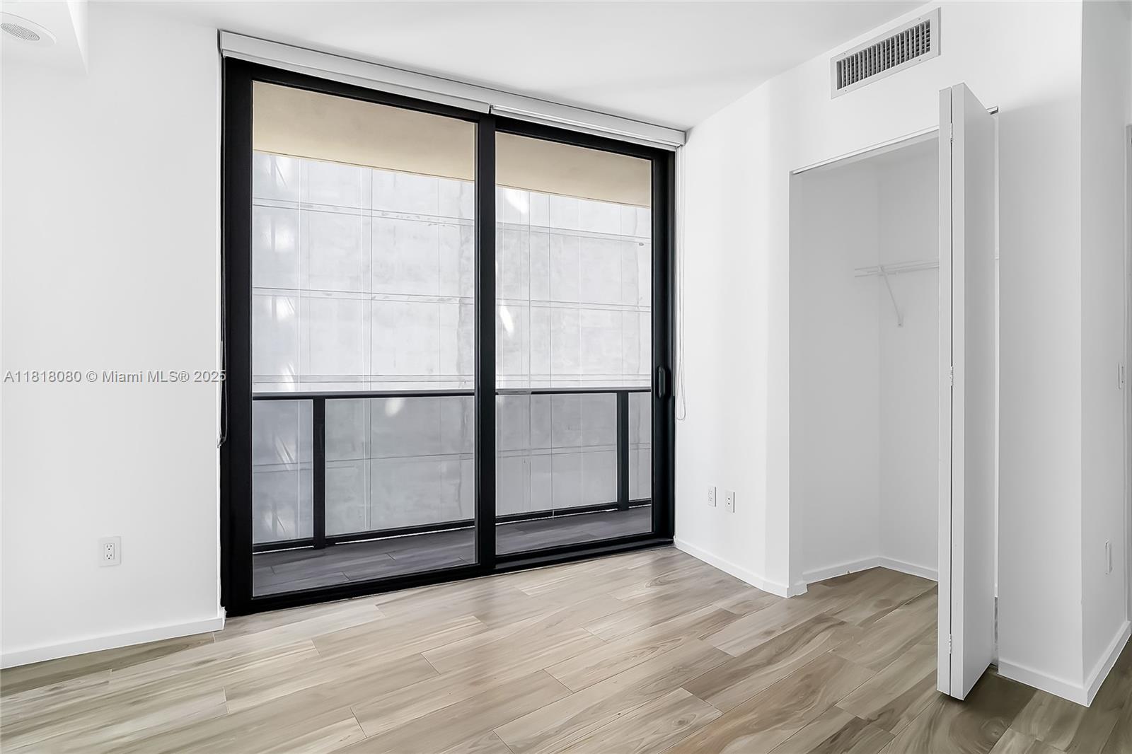 801 SMA RESIDENCES CONDO - Residential