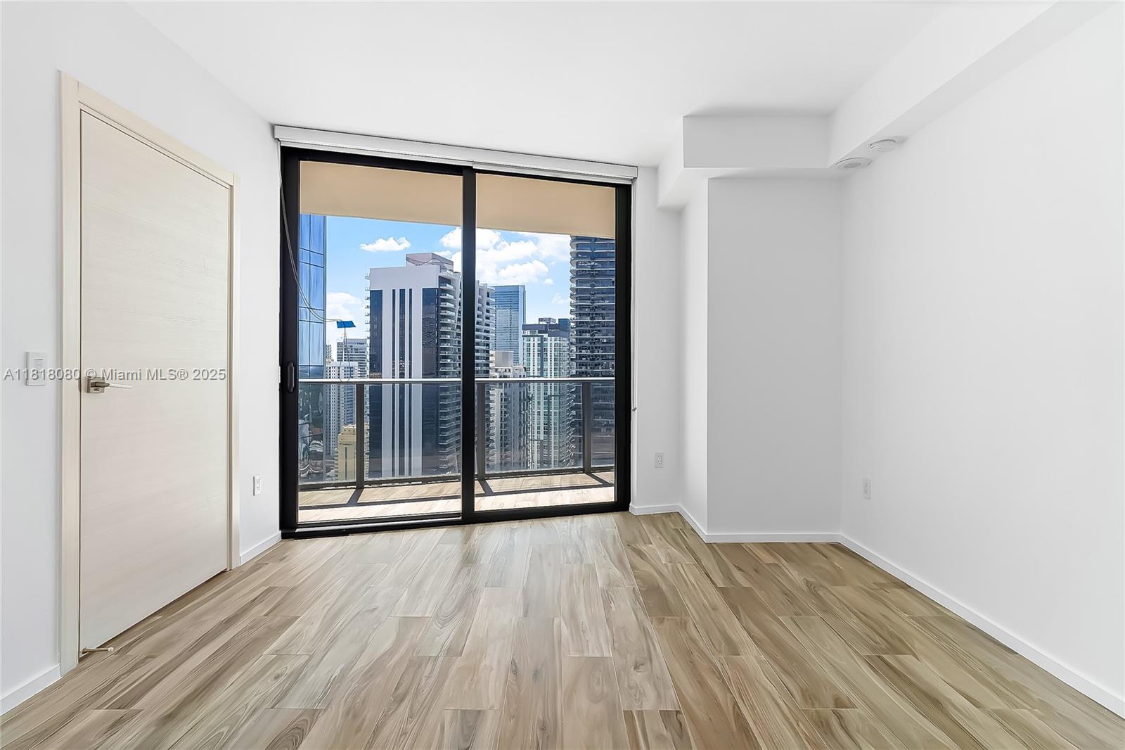 801 SMA RESIDENCES CONDO - Residential