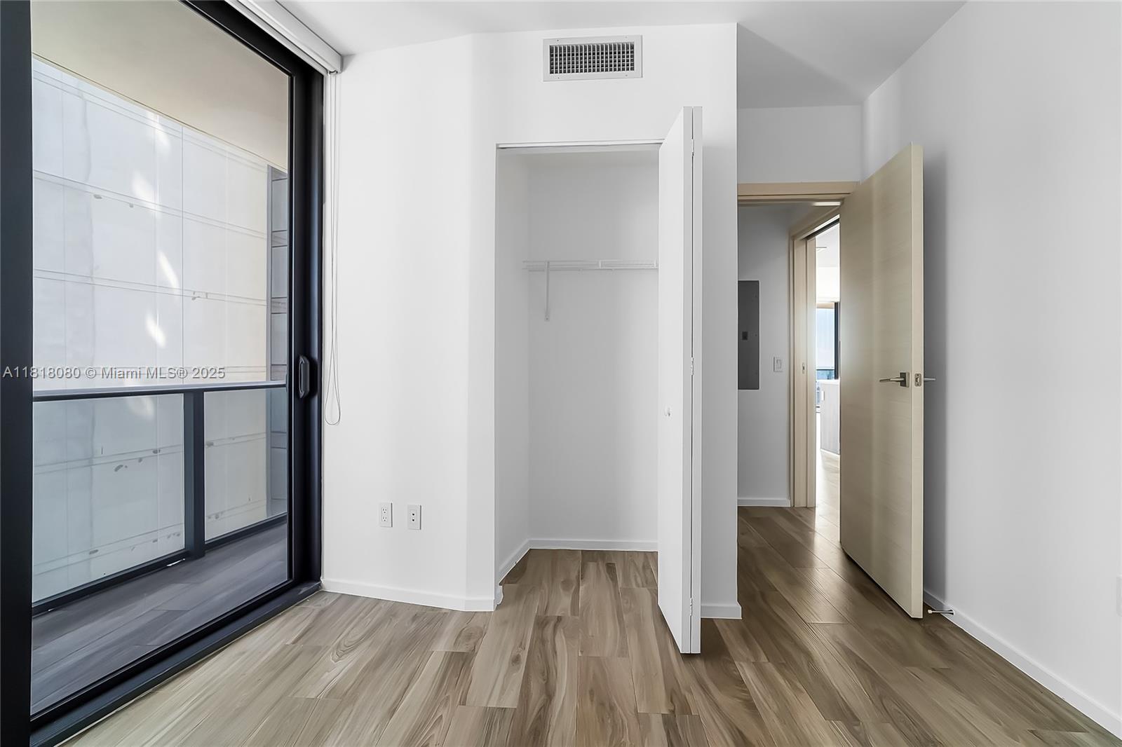 801 SMA RESIDENCES CONDO - Residential