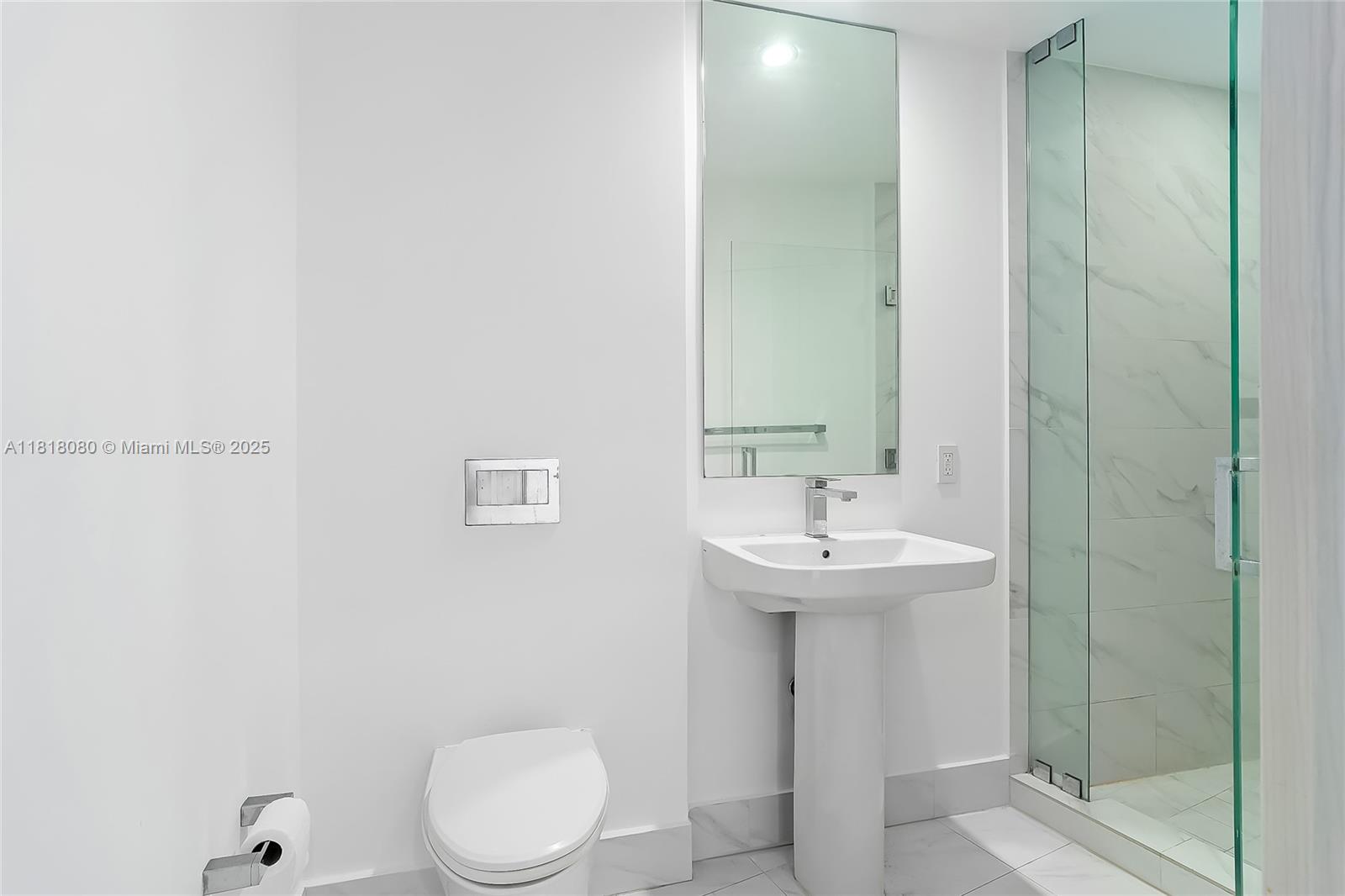 801 SMA RESIDENCES CONDO - Residential