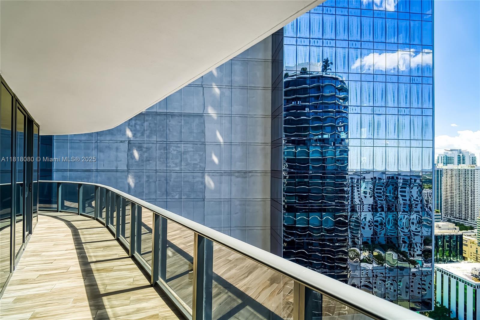 801 SMA RESIDENCES CONDO - Residential