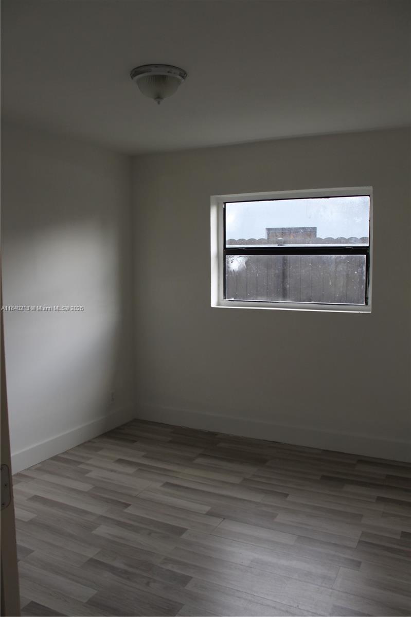 PALM LANE VILLA NO 4 - Residential