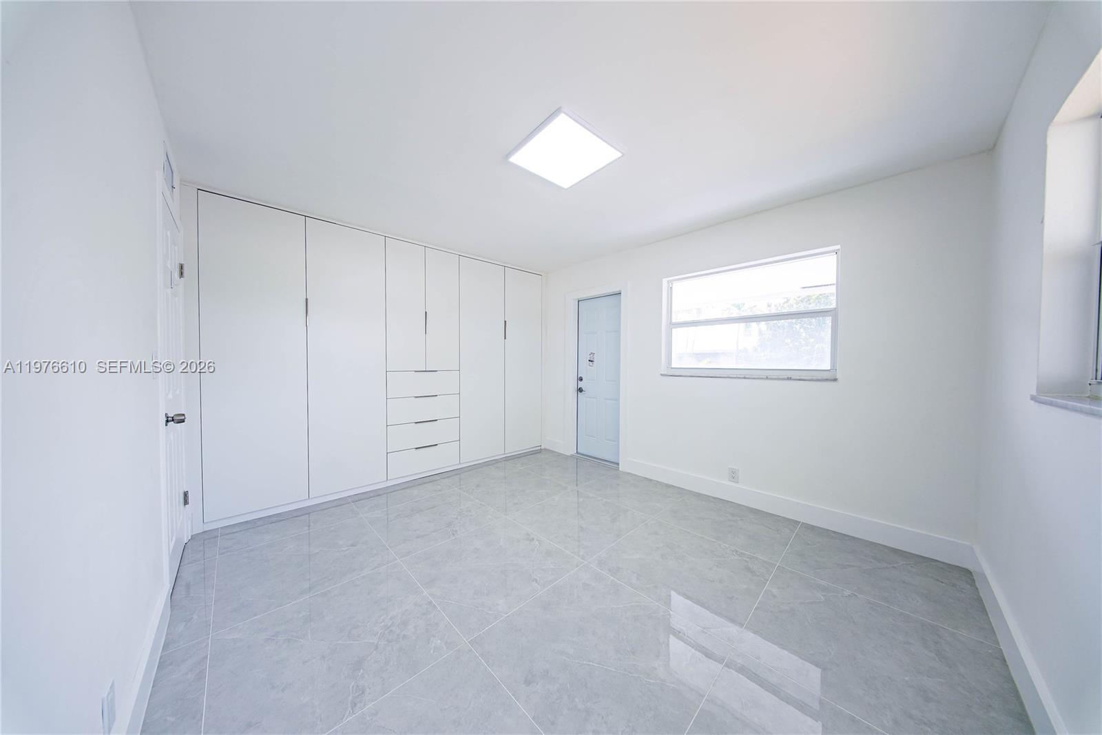 PELL MANOR CONDOMINIUM 3 - Residential