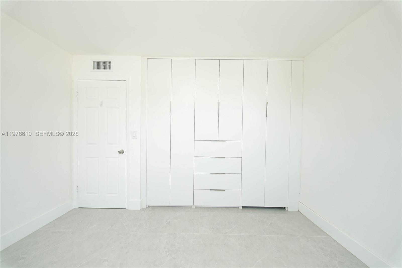 PELL MANOR CONDOMINIUM 3 - Residential