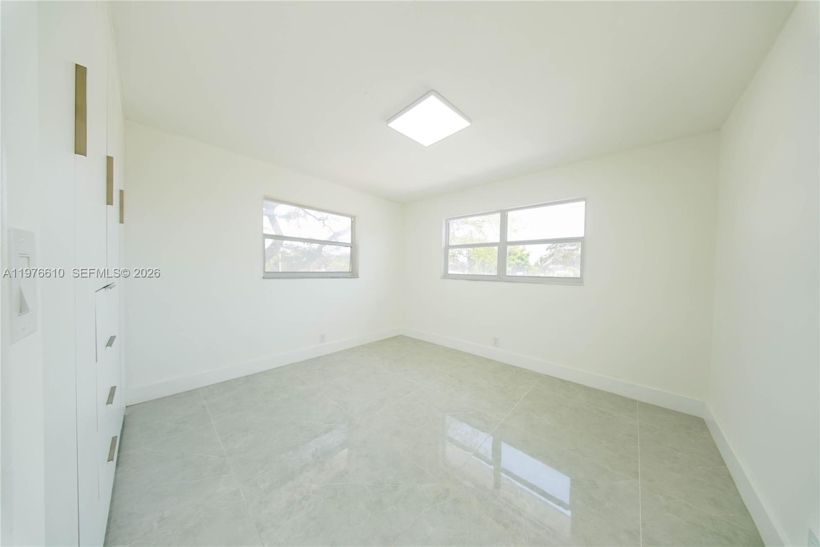 PELL MANOR CONDOMINIUM 3 - Residential