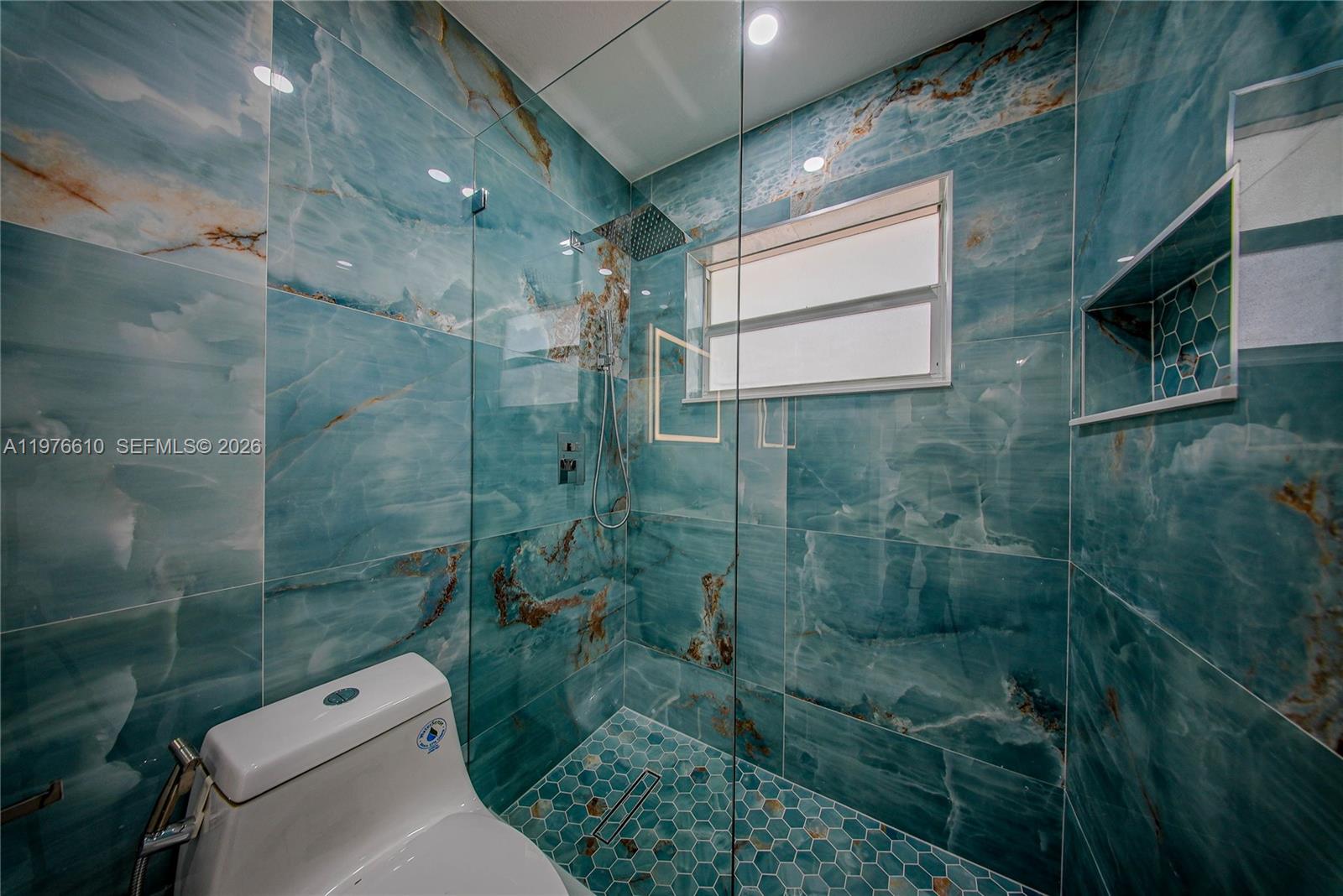 PELL MANOR CONDOMINIUM 3 - Residential