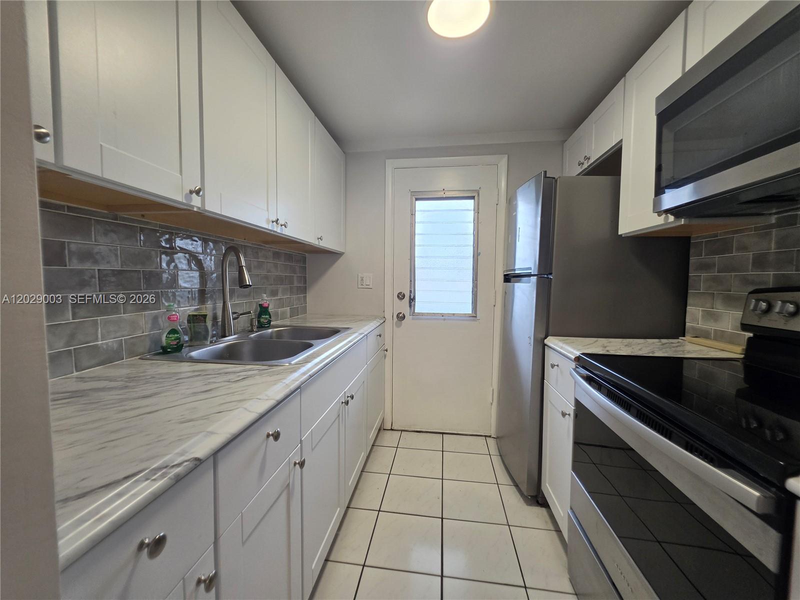 17000 NE 14th Ave 109