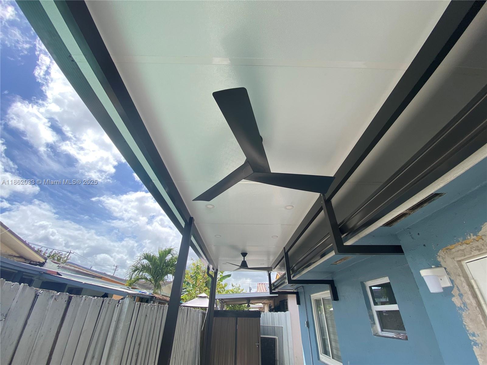 UNIVERSITY COURTS SUB - Residential