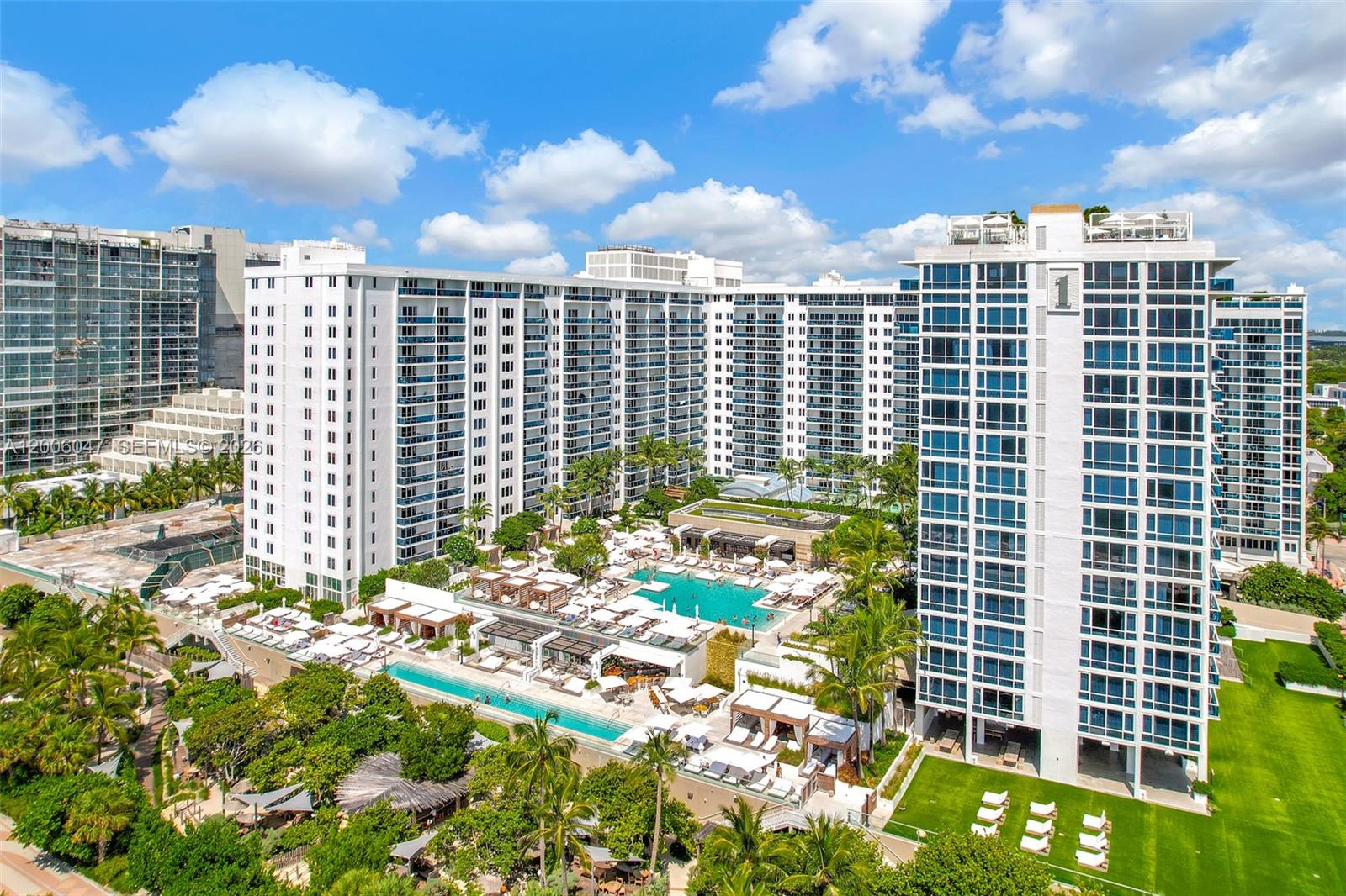 Roney Palace - Residential Lease
