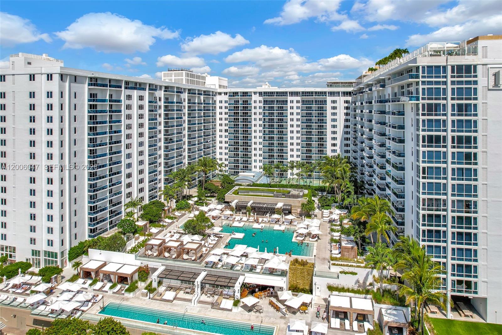 Roney Palace - Residential Lease