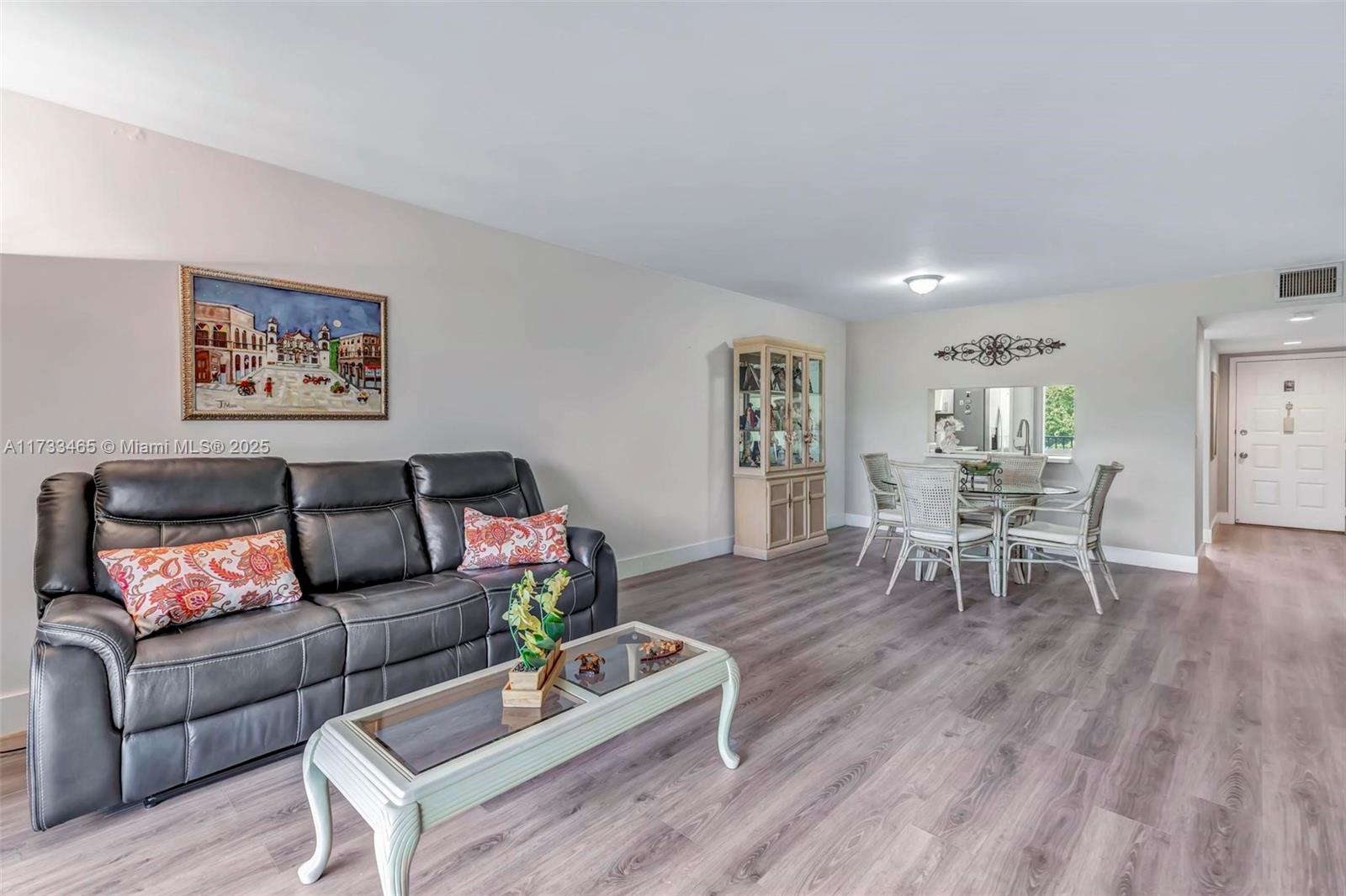CAMBRIDGE AT CENTURY VILL - Residential