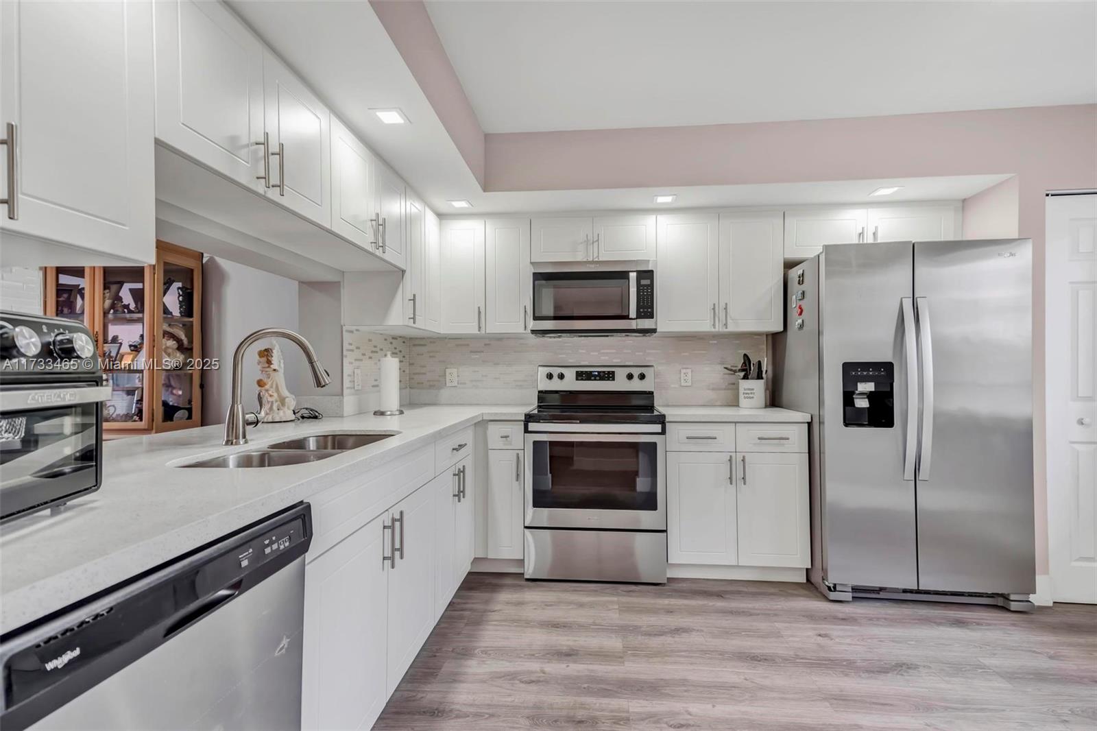 CAMBRIDGE AT CENTURY VILL - Residential