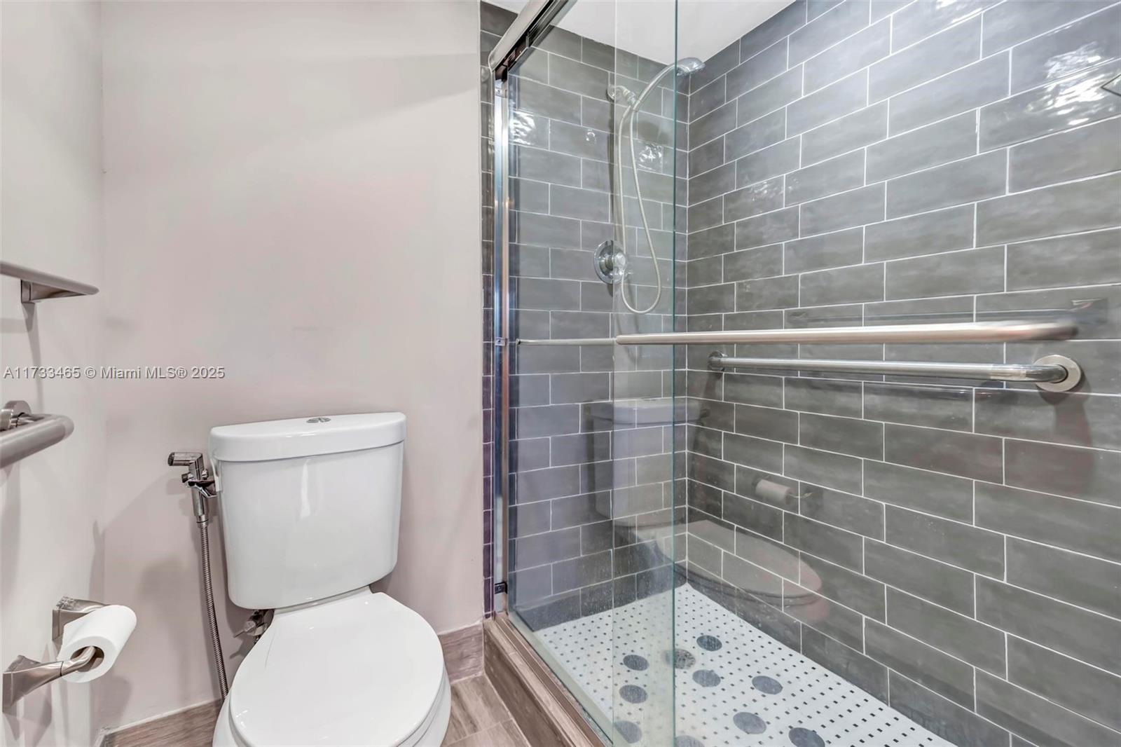 CAMBRIDGE AT CENTURY VILL - Residential