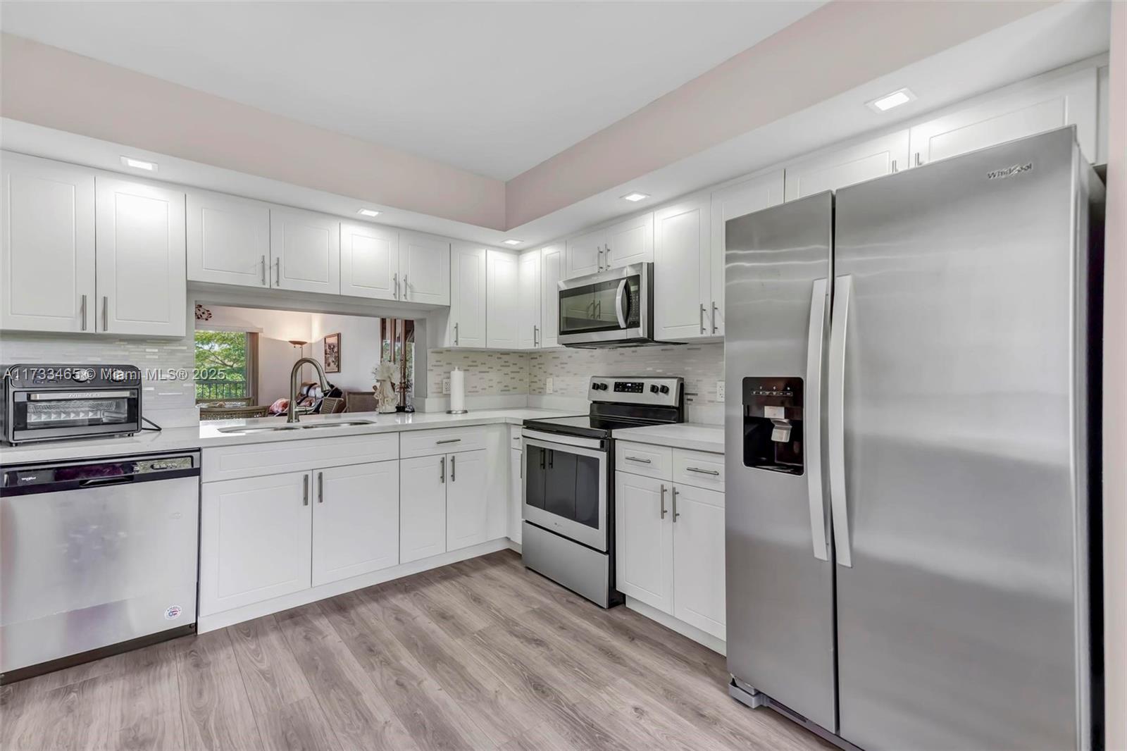 CAMBRIDGE AT CENTURY VILL - Residential