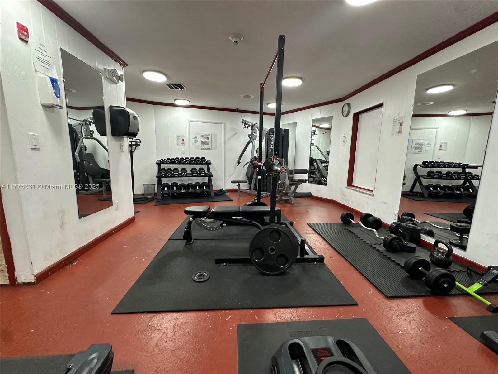 SAPPHIRE CONDO - Residential