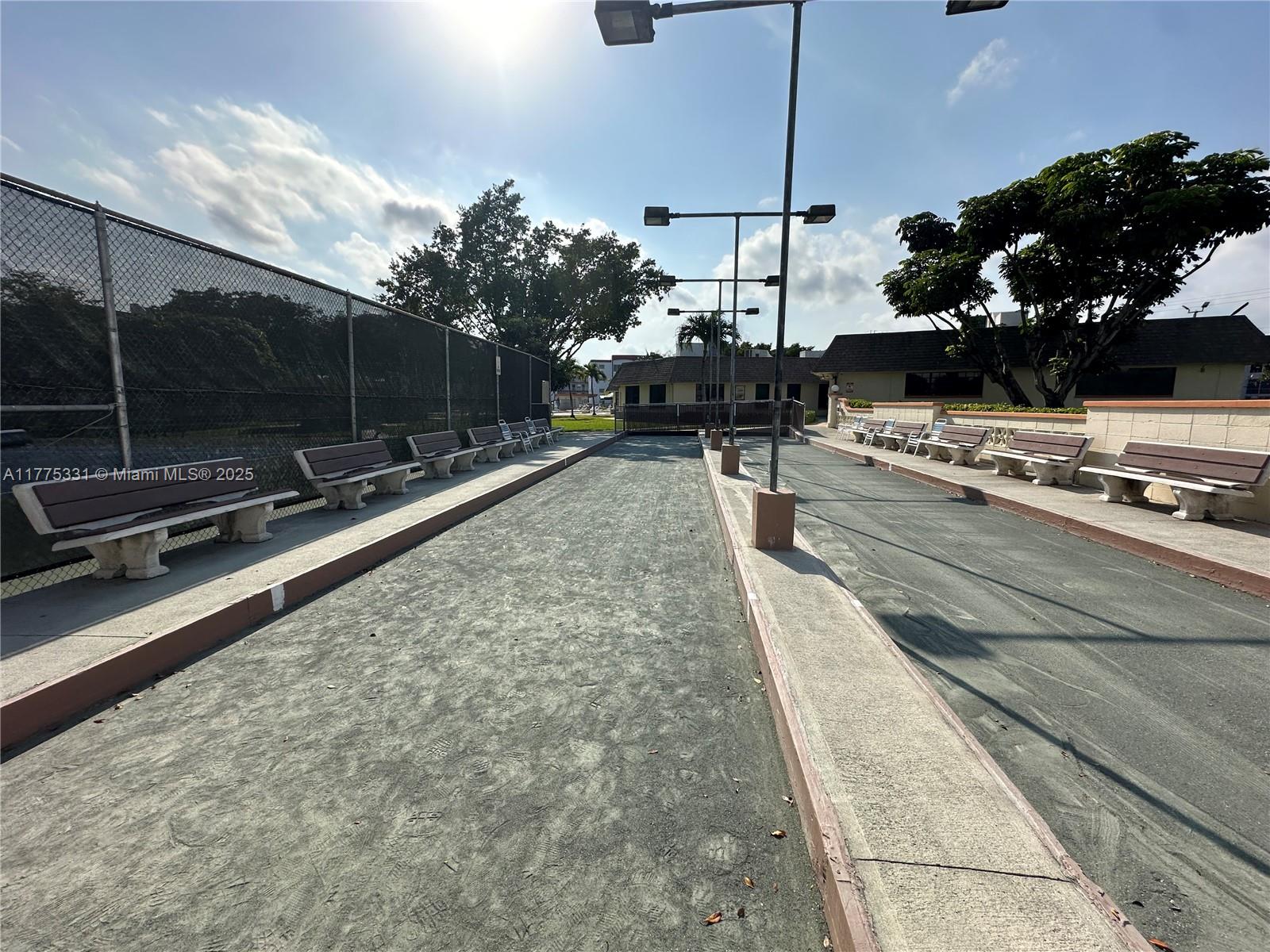 SAPPHIRE CONDO - Residential